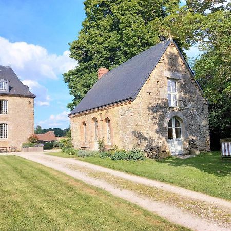 Pensjonat L'Annexe Du Plessis Bochard Saint-Pierre-des-Nids Zewnętrze zdjęcie