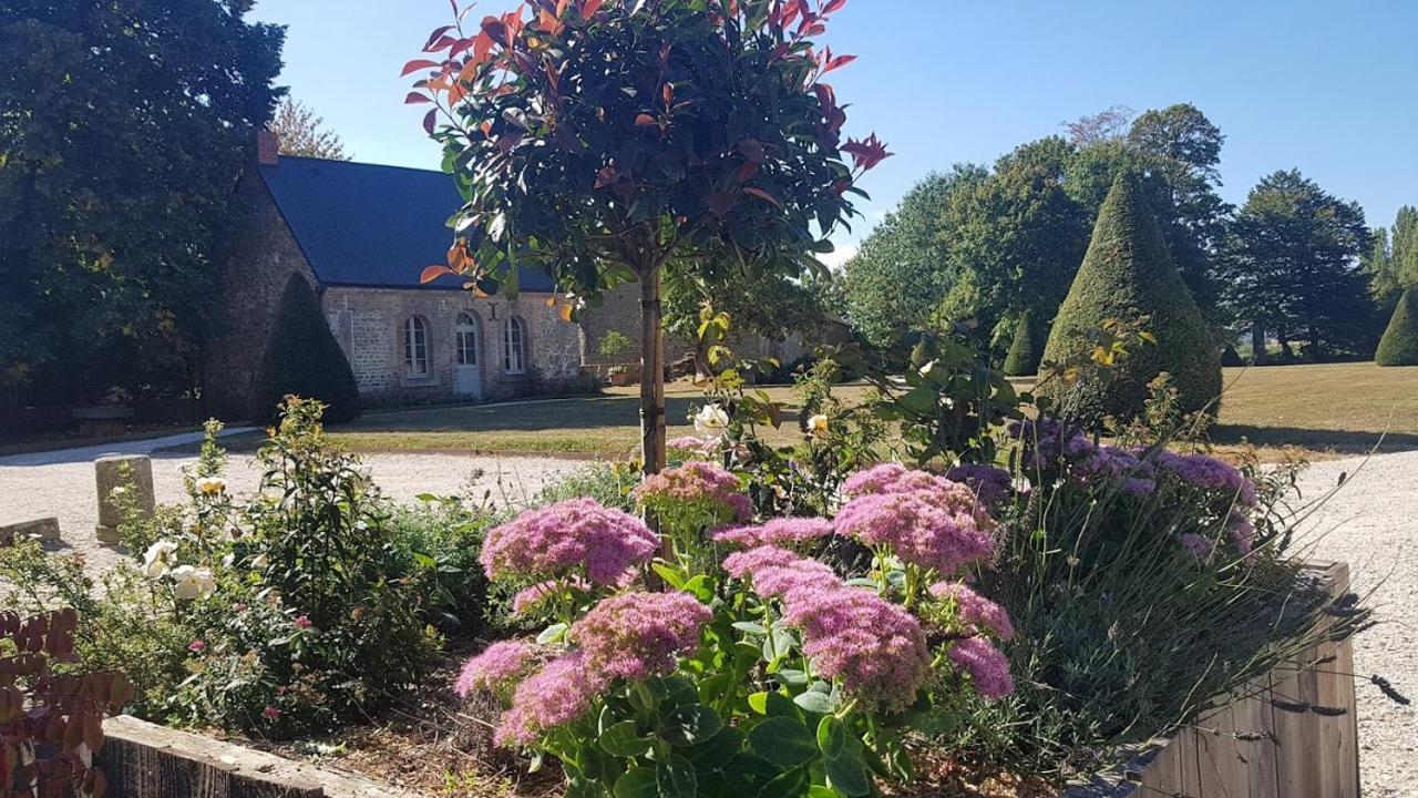 Pensjonat L'Annexe Du Plessis Bochard Saint-Pierre-des-Nids Zewnętrze zdjęcie